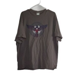 A Men's United States of America Eagle Emblem Patriotic Shirt Heavy Cotton 2XL